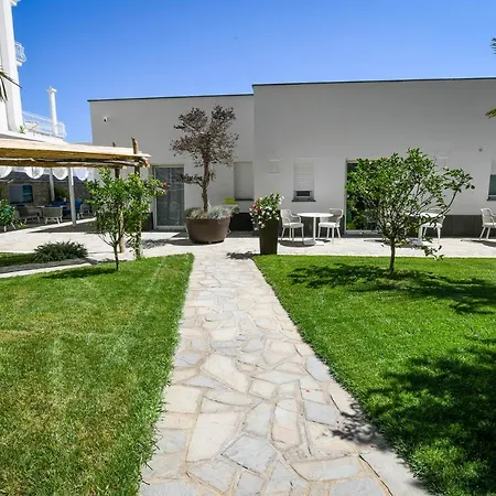 Marina Grande Villa *